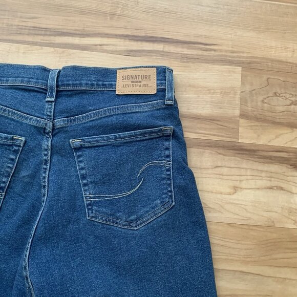 Levi Strauss Signature Gold Women's 90's Mom Jean Size 6 Waist 28 Distressed NWT - Picture 6 of 9